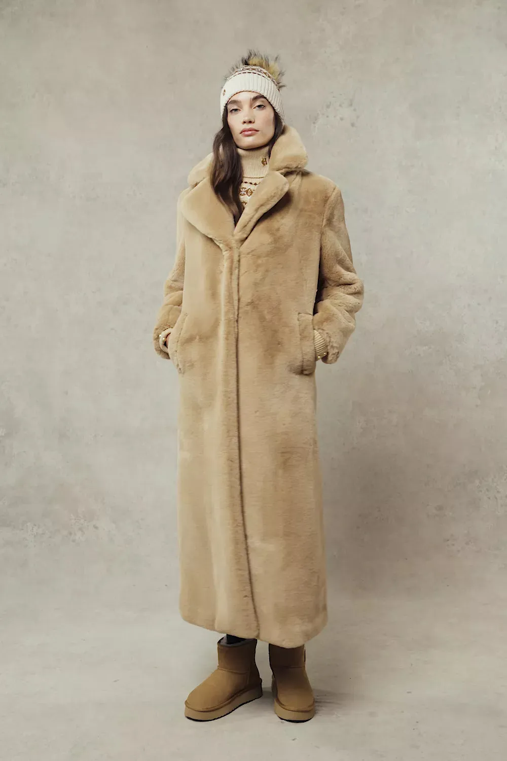 Asygarth Faux Fur Coat (Natural)