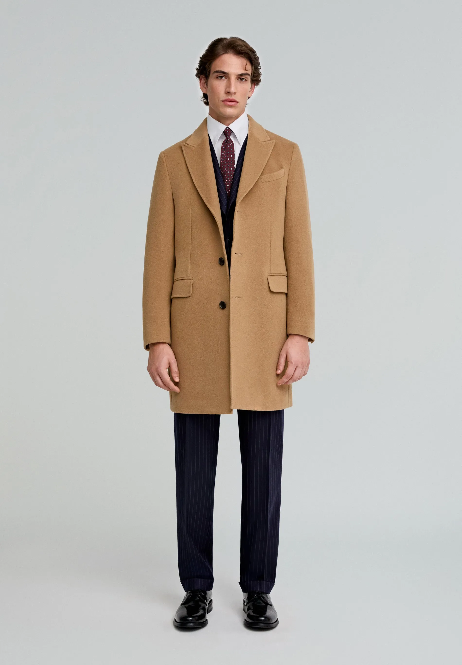 CLOTH COAT WITH PEAKED LAPEL