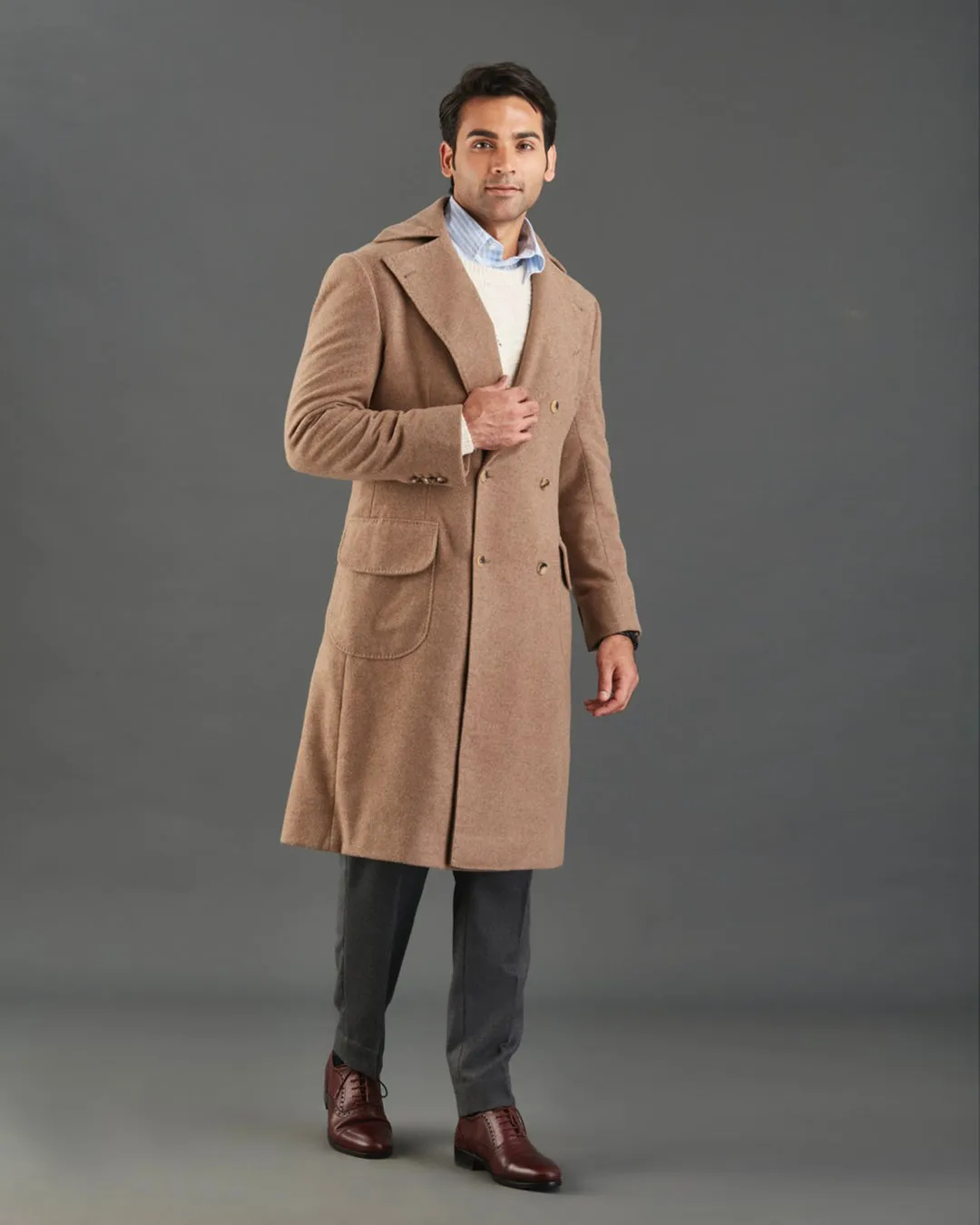 Drago 5% Cashmere 95% Wool: Fawn Flannel Over Coat