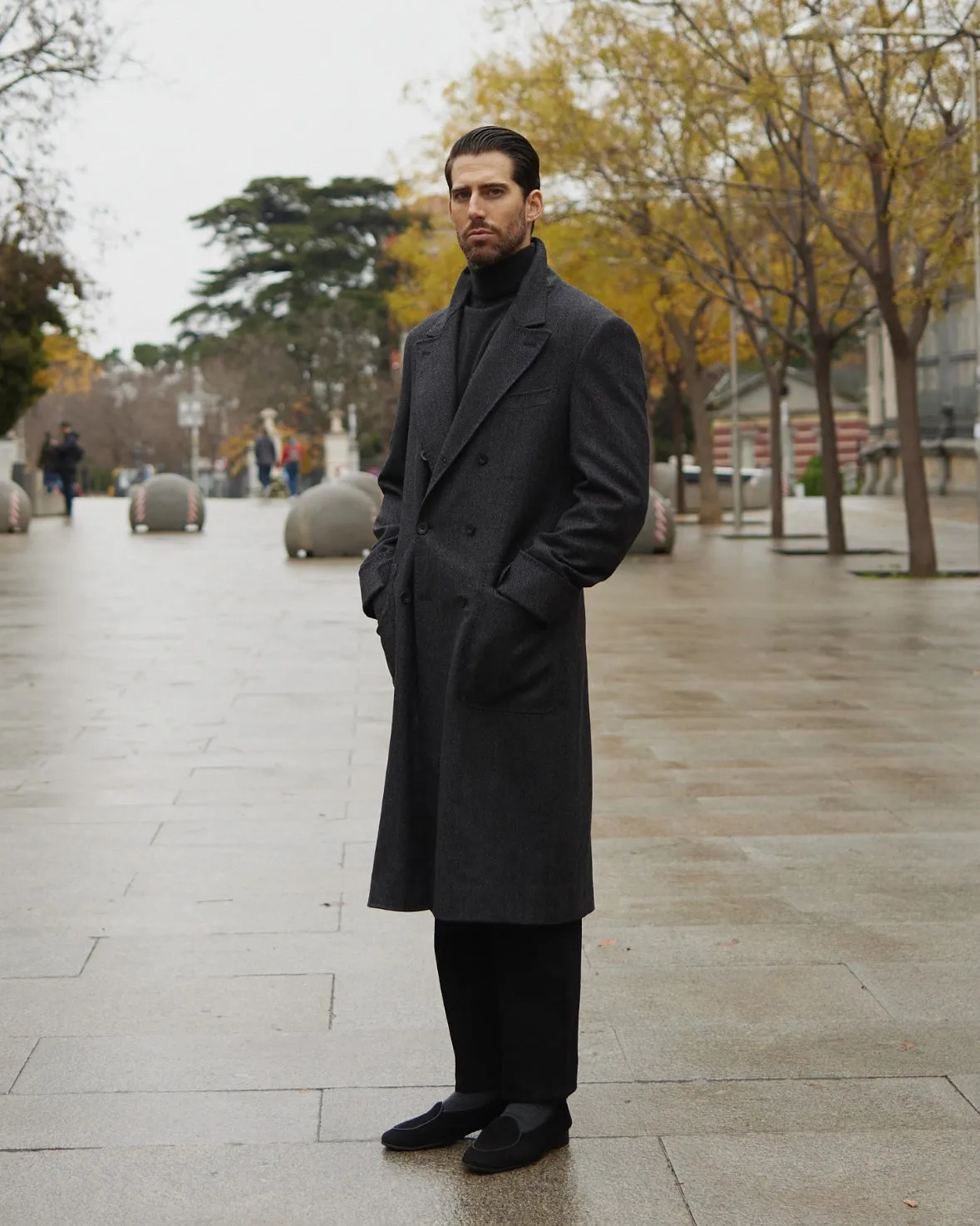 EThomas Wool Cashmere: Dark Grey Herringbone Over Coat