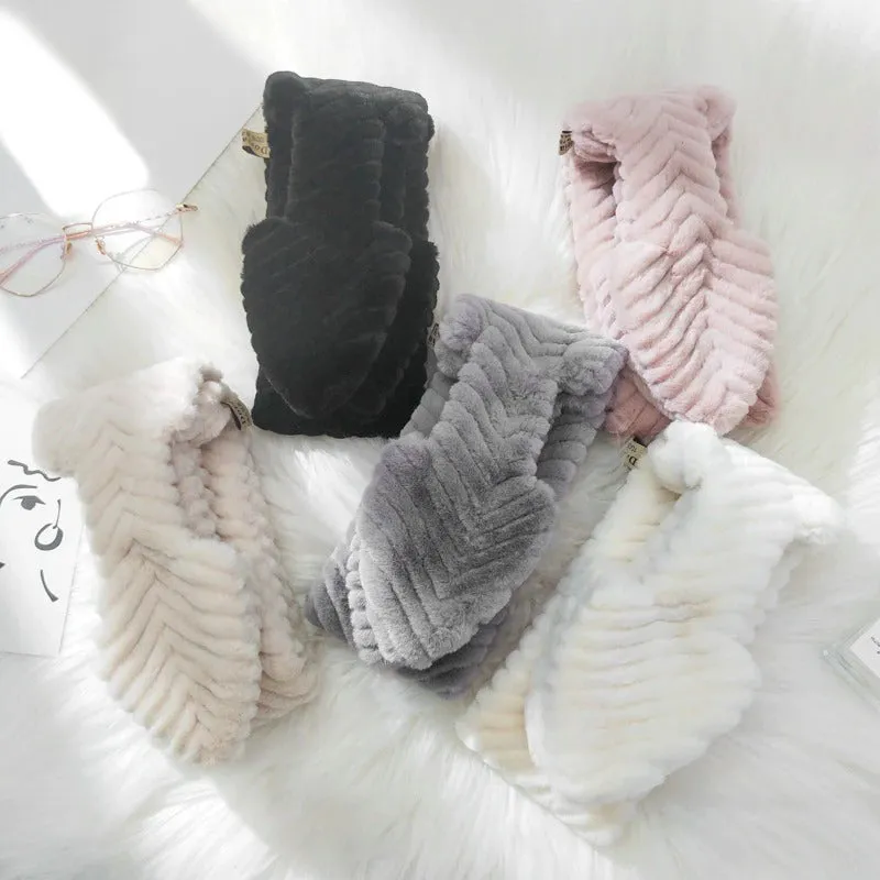 High-Fashion Winter Plush Outdoor Collar Scarves