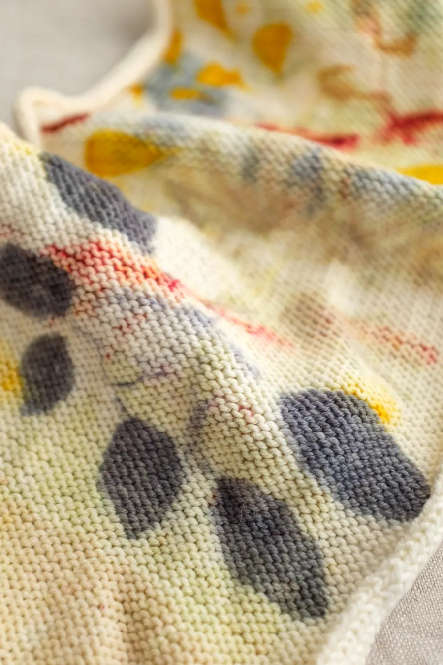 Mapping Color: Ecoprinting with Plants on Yarn - Saturday, August 10, 2024