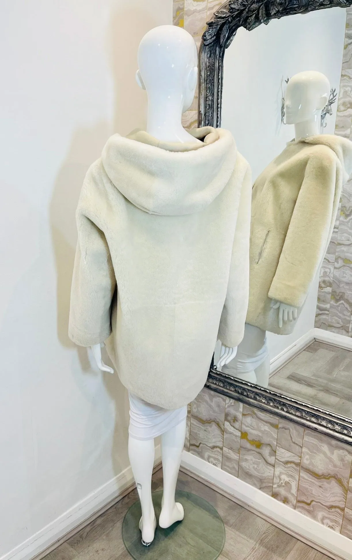 Max & Moi Reversible Merino Shearling Coat. Size 36FR