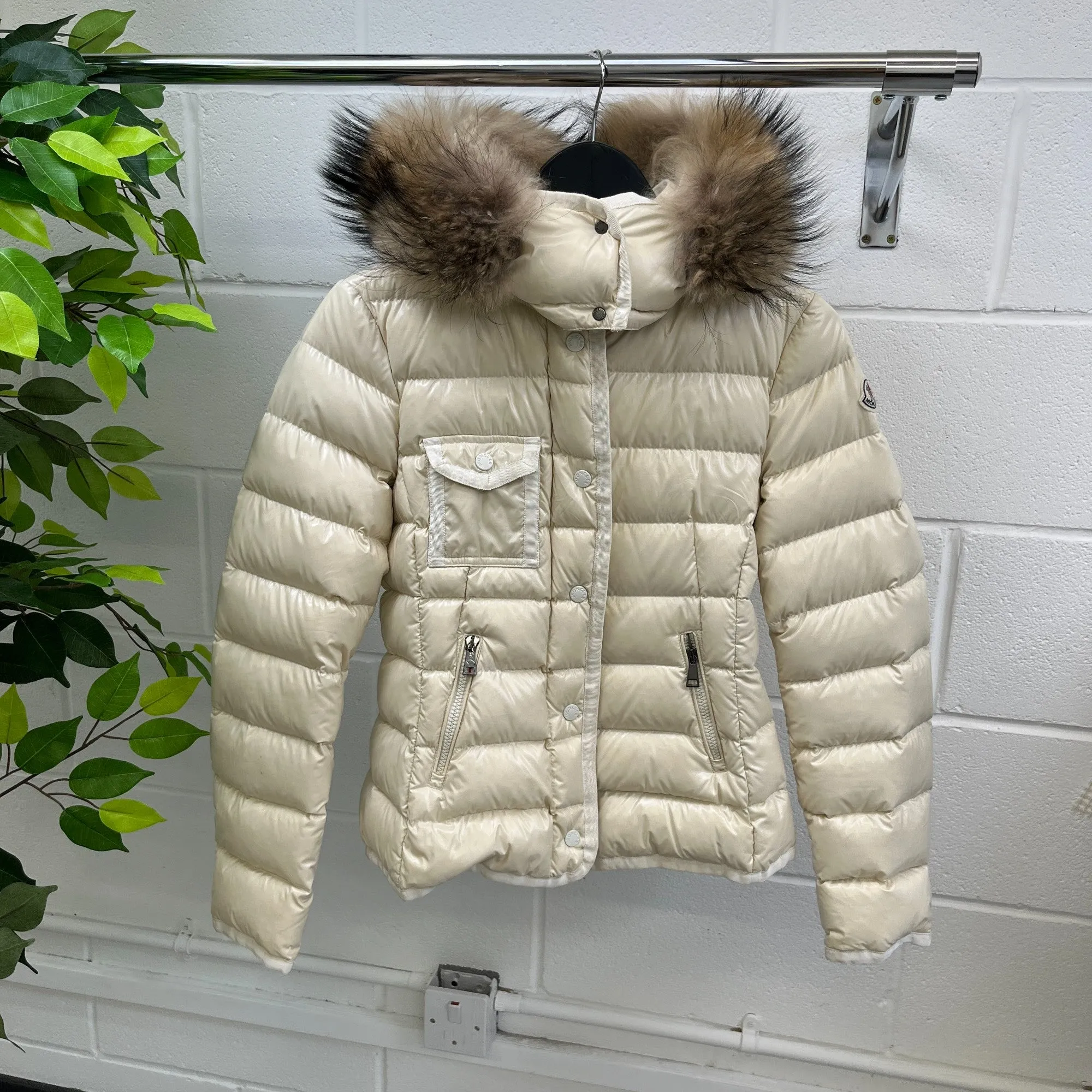 Men's Armoise Down Jacket Cream Size 2 / M