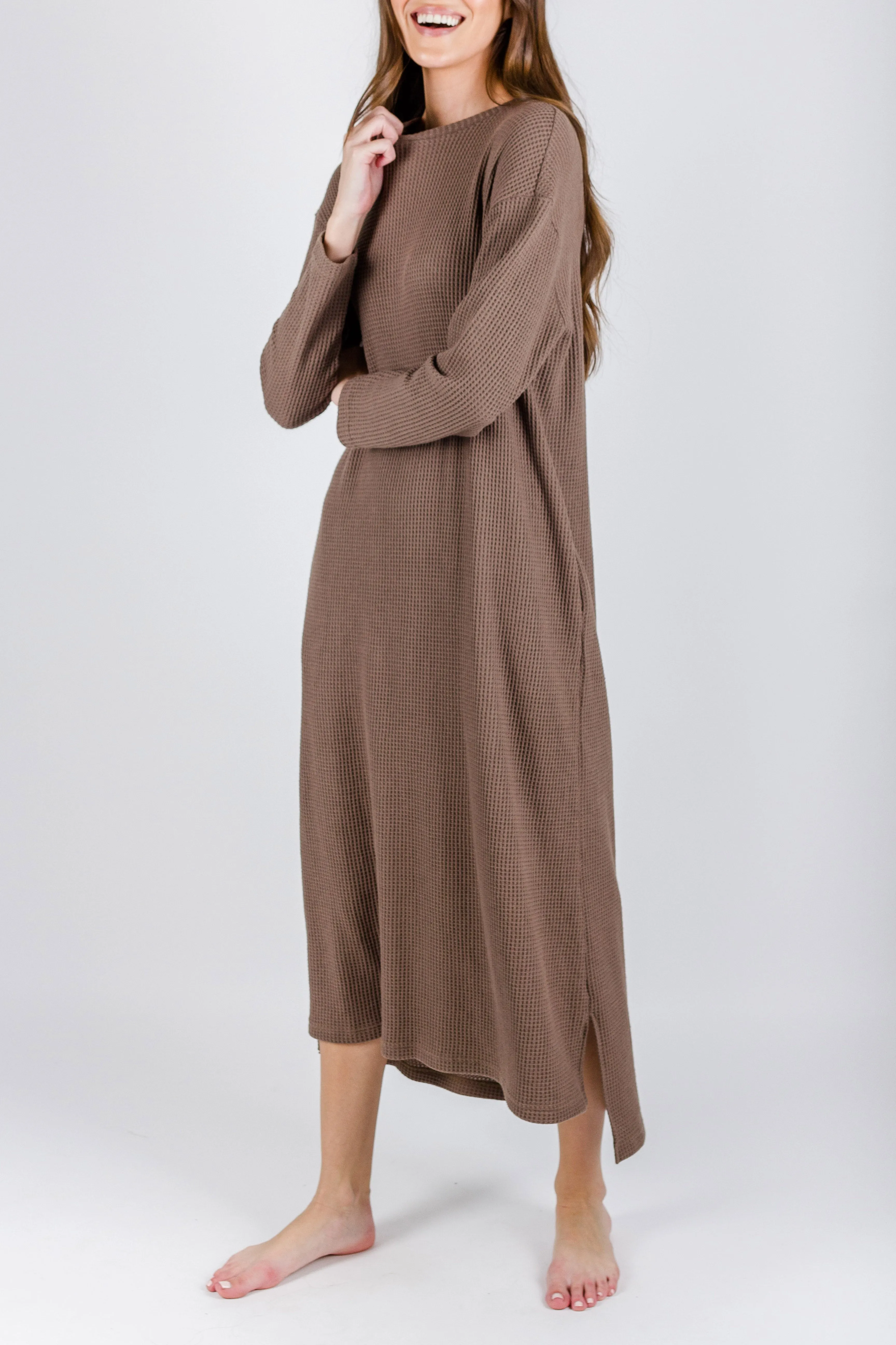 REESE LONG SLEEVE WAFFLE DRESS IN BROWN