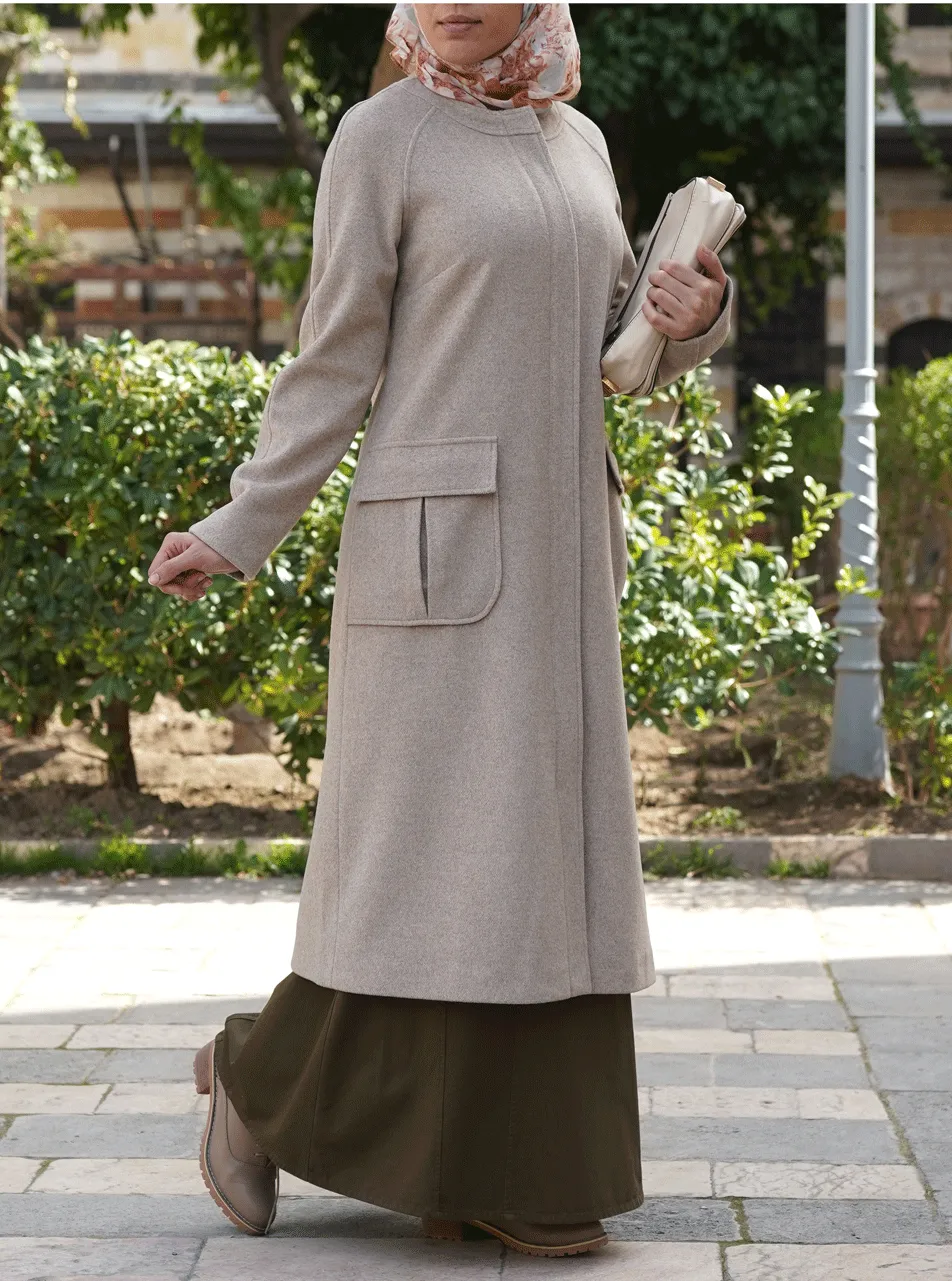 Safiyya Zipped Wool Coat