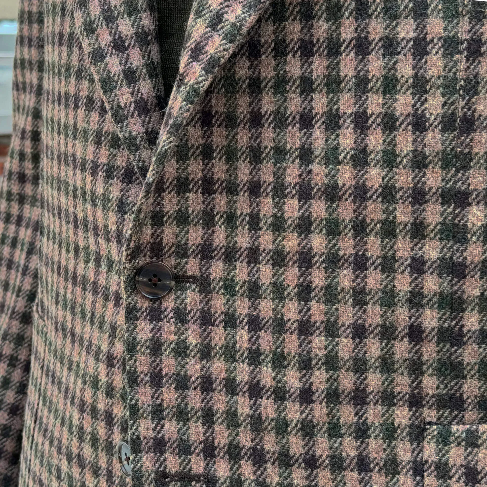 x Sartoria Carrara: Sport coat in brown and green gunclub Fox Tweed