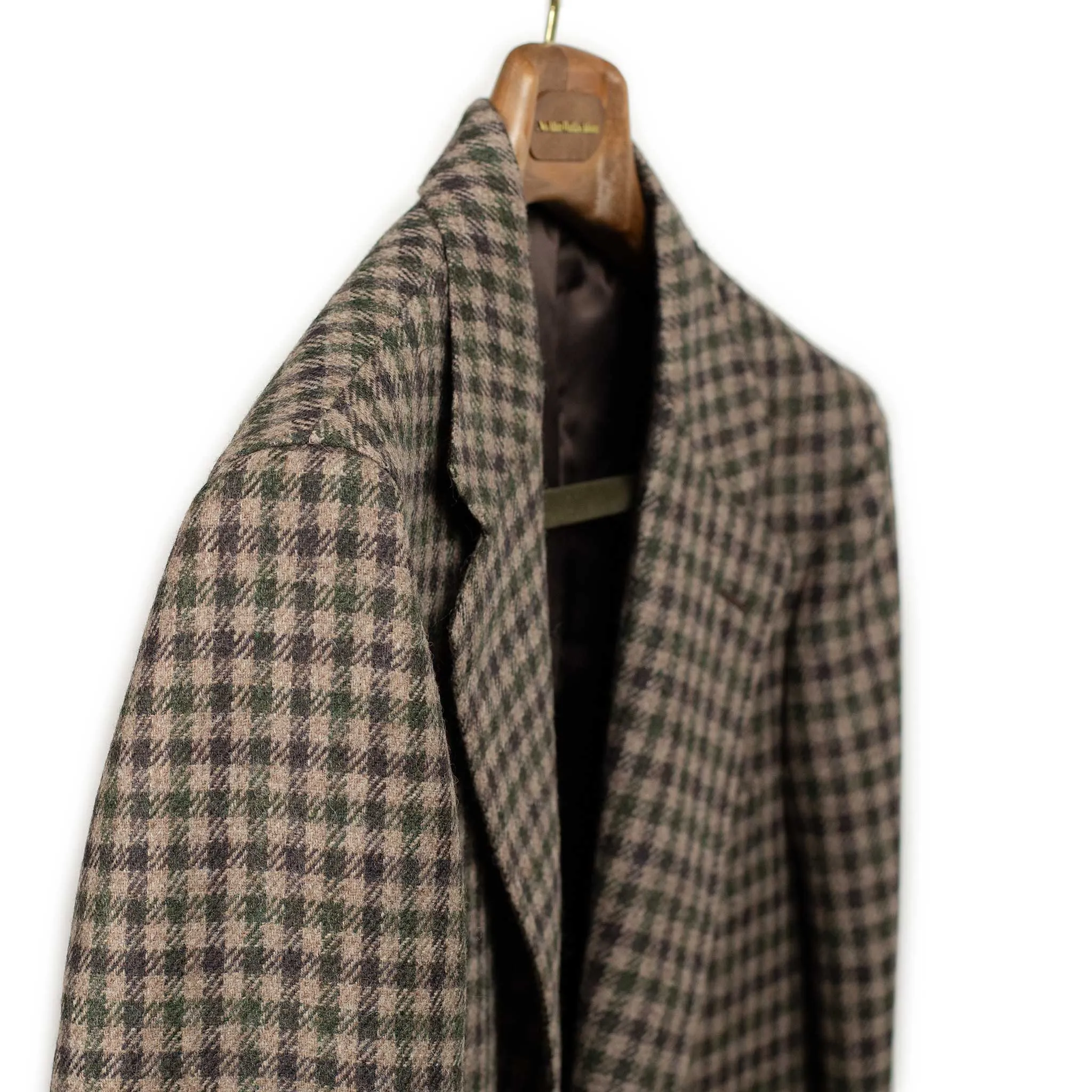 x Sartoria Carrara: Sport coat in brown and green gunclub Fox Tweed