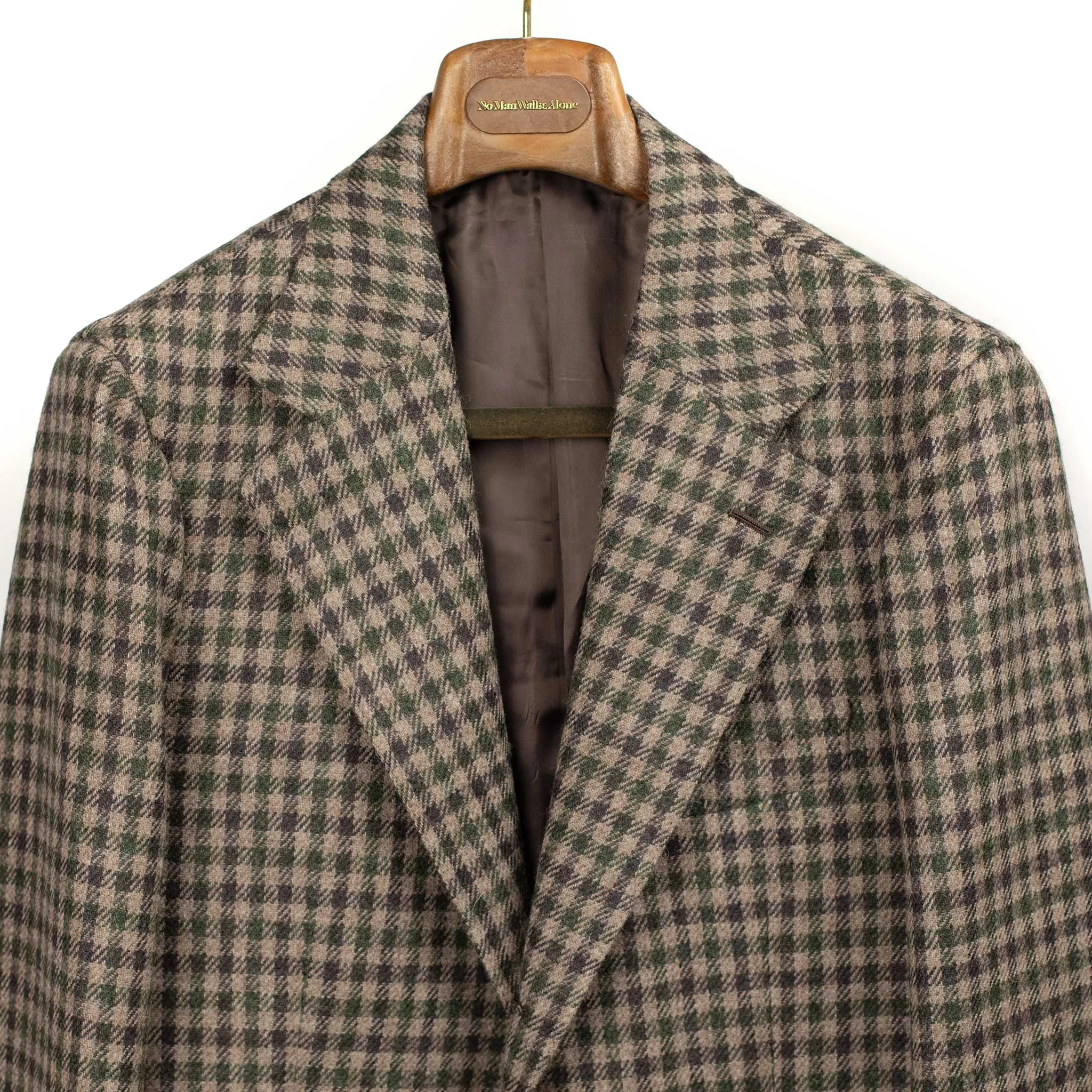 x Sartoria Carrara: Sport coat in brown and green gunclub Fox Tweed